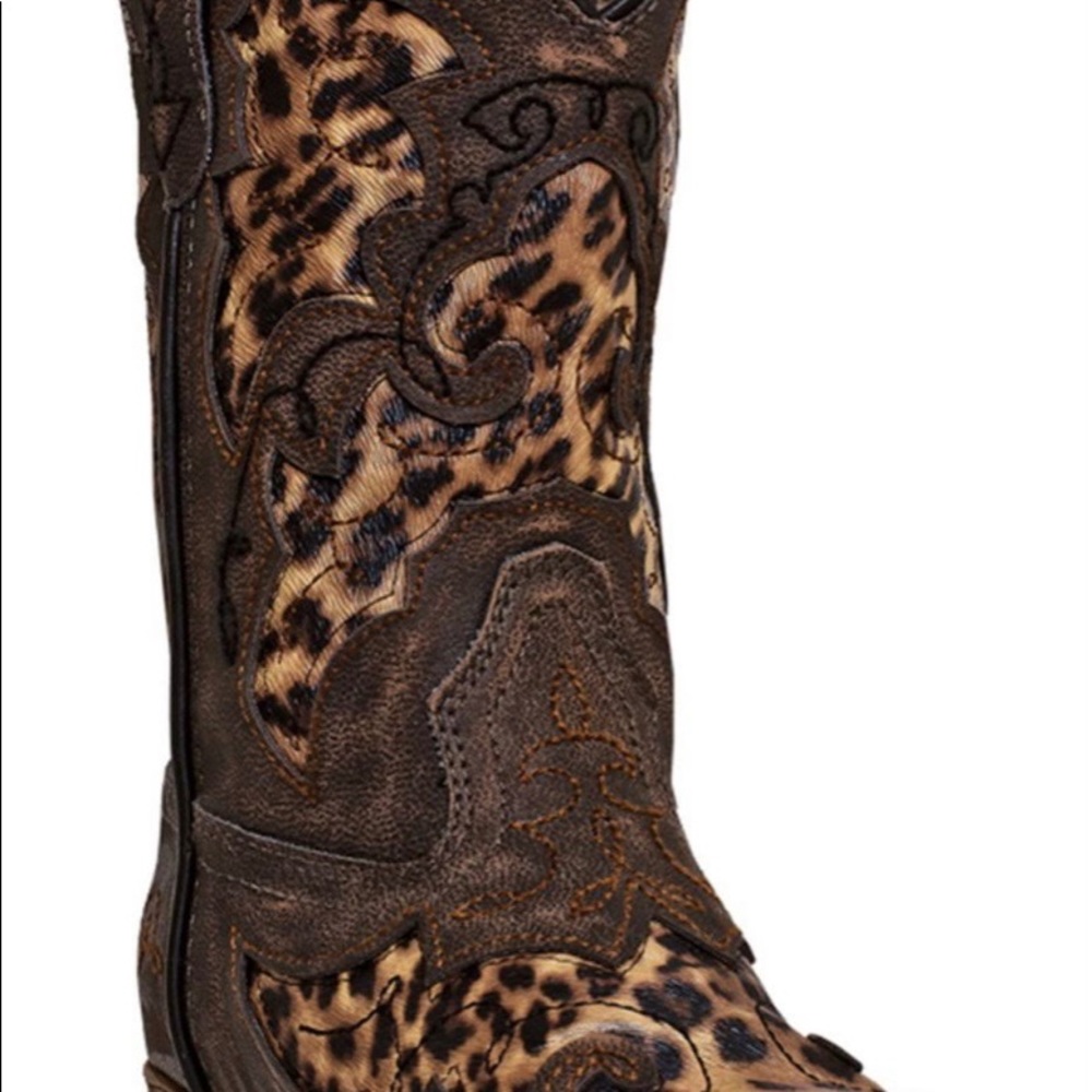 *SOLD* Leopard Boots - Picture 3 of 7